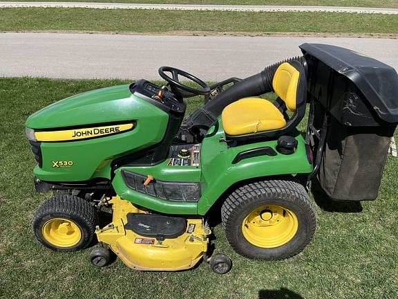 Image of John Deere X530 equipment image 4