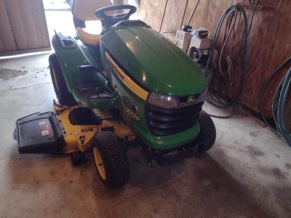 Main image John Deere X530