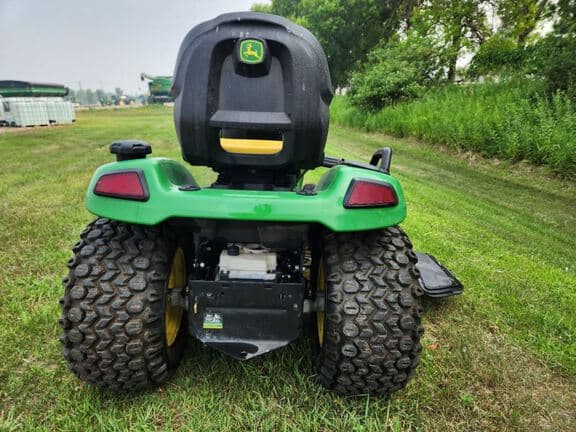 Image of John Deere X530 equipment image 3