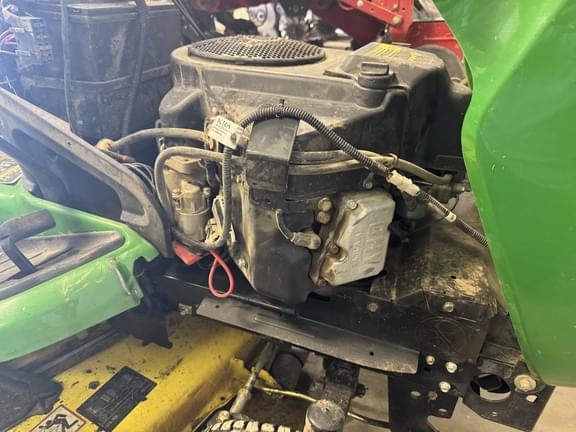 Image of John Deere X530 equipment image 4