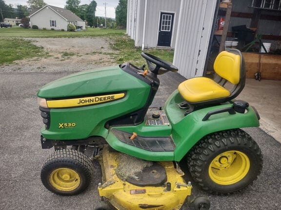 2011 John Deere X530 Equipment Image0