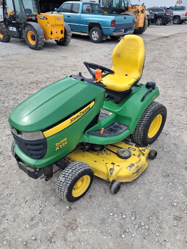 Image of John Deere X534 equipment image 2