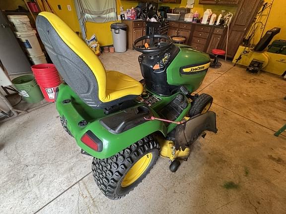 Image of John Deere X540 equipment image 3