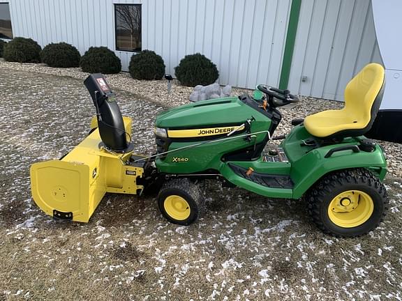 Image of John Deere X540 equipment image 1