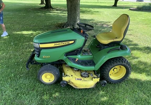 Image of John Deere X540 equipment image 2