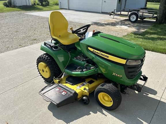 Image of John Deere X540 equipment image 1