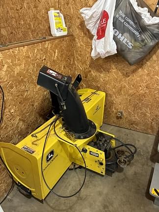 Image of John Deere X540 equipment image 3