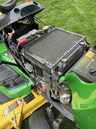 Image of John Deere X540 equipment image 4