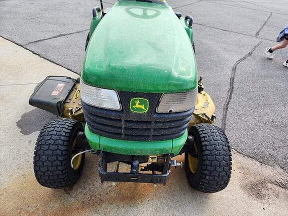 Image of John Deere X720 equipment image 3