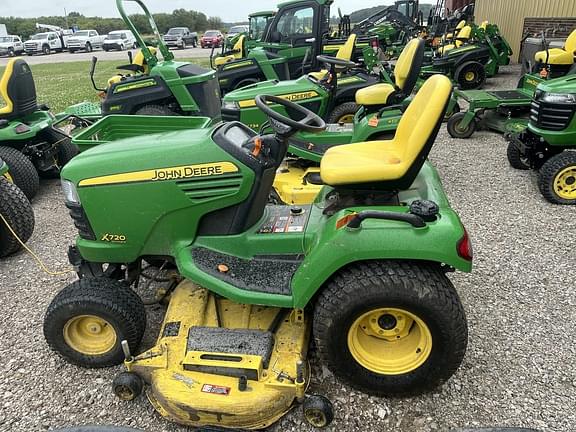 Image of John Deere X720 Primary image