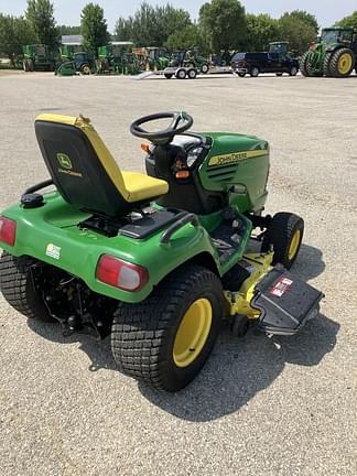 Image of John Deere X720 equipment image 2