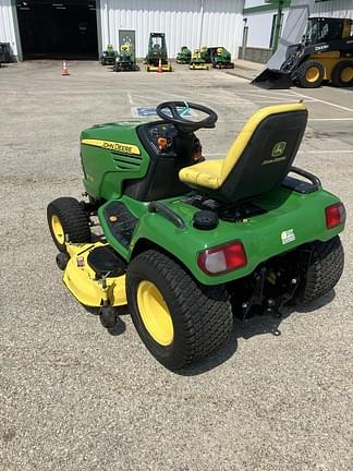 Image of John Deere X720 equipment image 1