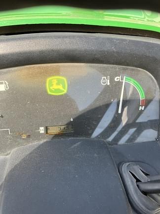 Image of John Deere X720 equipment image 4