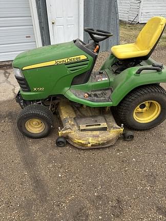Image of John Deere X720 Primary image