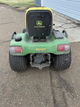 Image of John Deere X720 equipment image 1