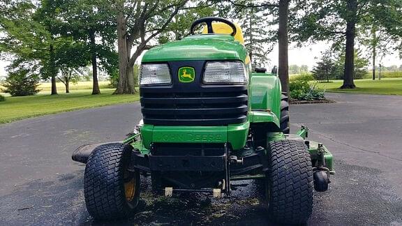 Image of John Deere X720 equipment image 1
