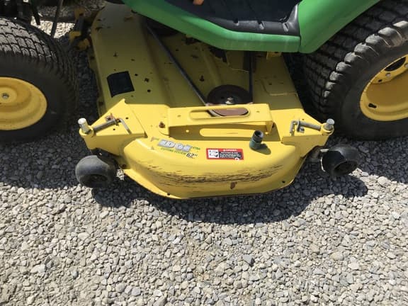 Image of John Deere X720 equipment image 4
