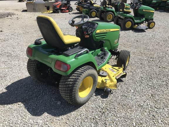 Image of John Deere X720 equipment image 2