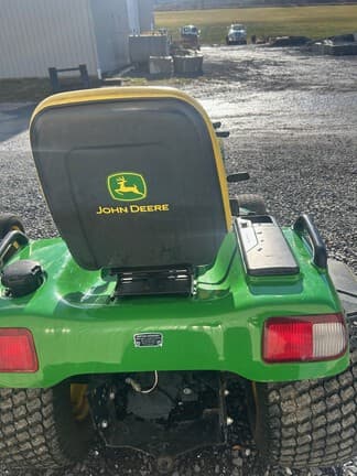 Image of John Deere X720 equipment image 2