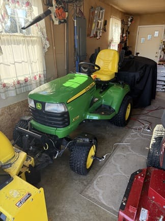 Main image John Deere X728