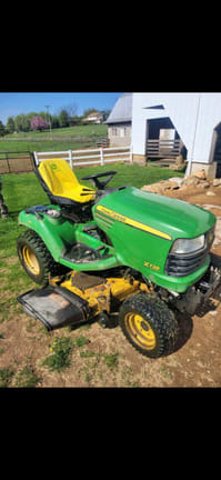 2011 John Deere X728 Equipment Image0