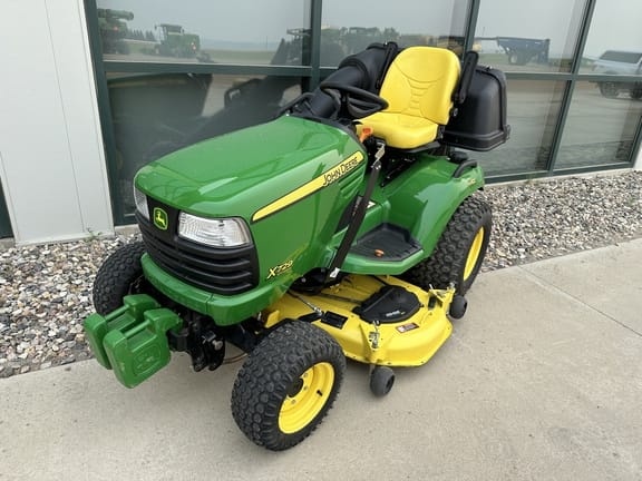 Main image John Deere X729
