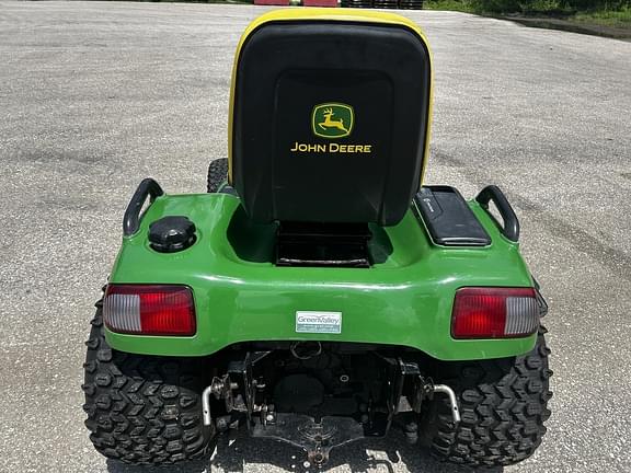 Image of John Deere X729 equipment image 3