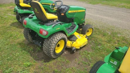 Image of John Deere X729 Primary image