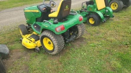 Image of John Deere X729 equipment image 3