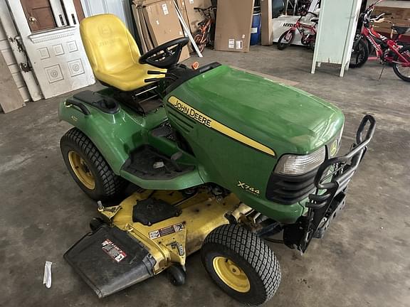 Image of John Deere X744 Image 1