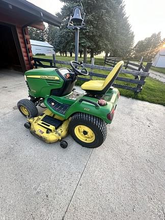 Image of John Deere X744 equipment image 2