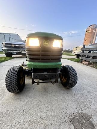 Image of John Deere X744 equipment image 3