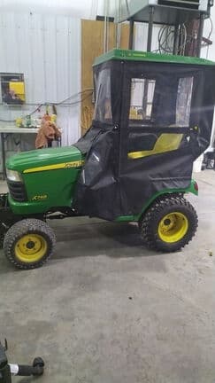 Image of John Deere X748 Primary image