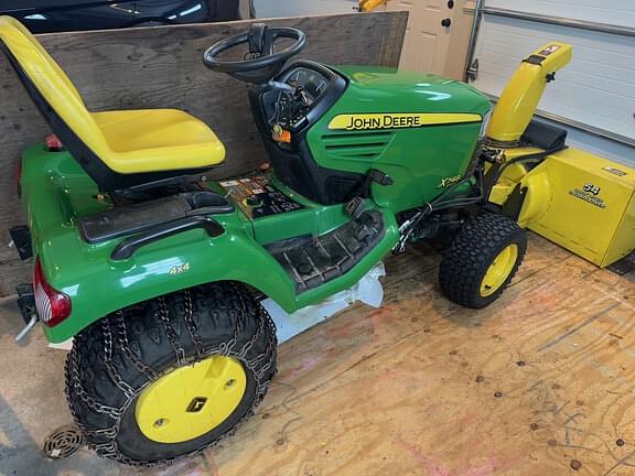 Image of John Deere X748 Primary image