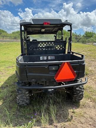 Image of John Deere XUV 550 S4 equipment image 3