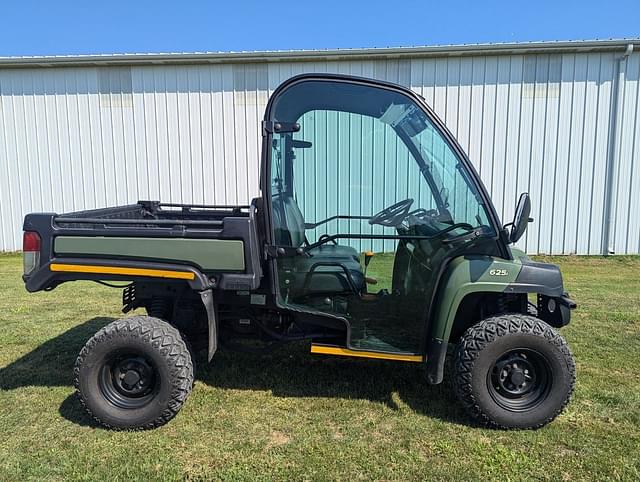 Image of John Deere XUV 625i equipment image 1