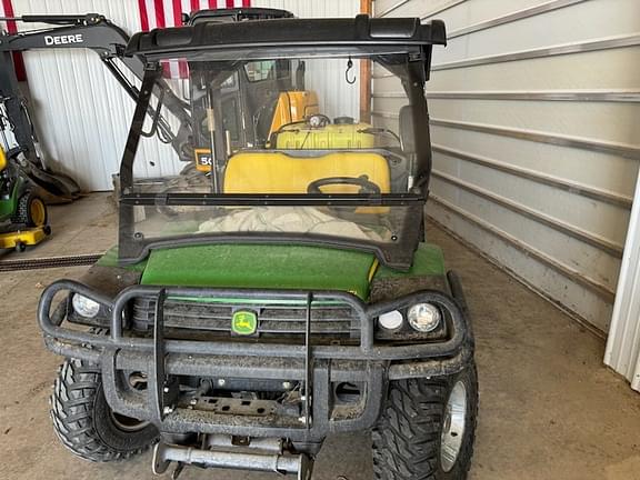 Image of John Deere XUV 625i Image 1