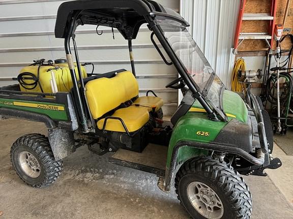 Image of John Deere XUV 625i Image 0