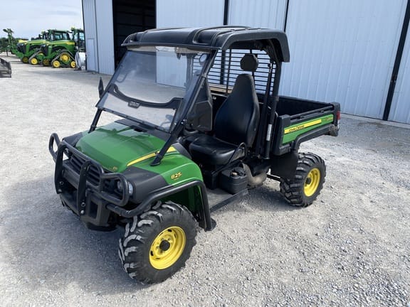 Main image John Deere Gator XUV 825i
