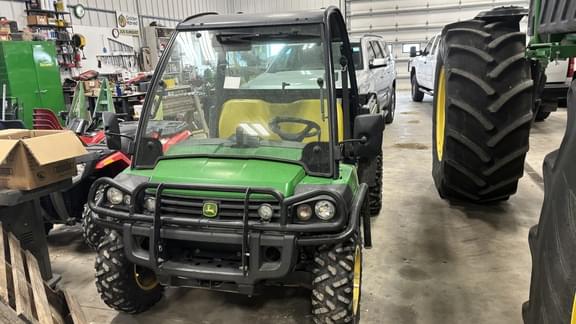 Image of John Deere Gator XUV 825i equipment image 1