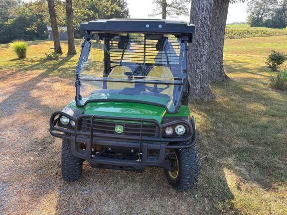 Image of John Deere Gator XUV 825i equipment image 1