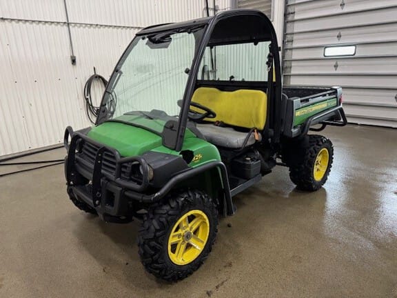 Main image John Deere Gator XUV 825i