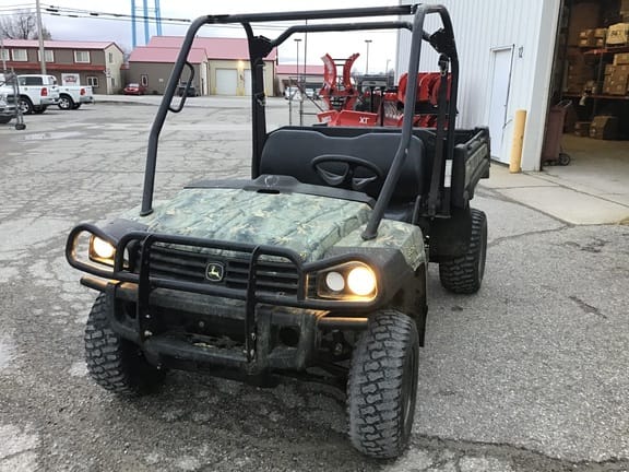 2011 John Deere Gator XUV 825i Equipment Image0