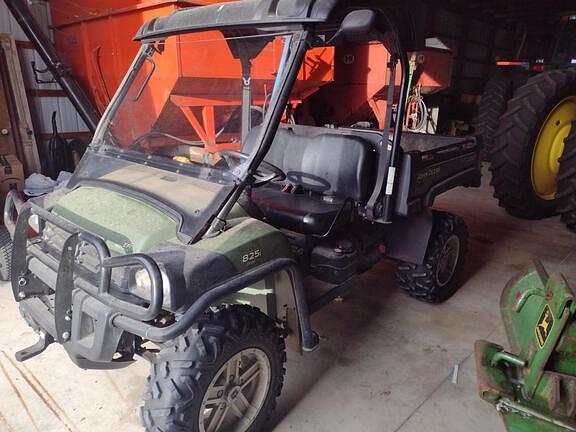 Image of John Deere Gator XUV 825i equipment image 4