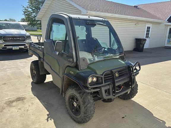 Image of John Deere Gator XUV 825i equipment image 2