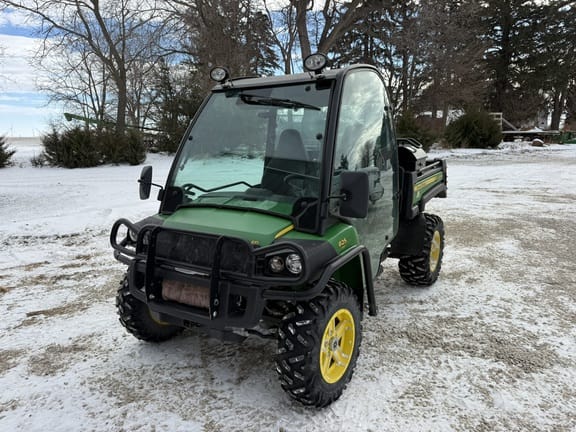 2011 John Deere Gator XUV 825i Equipment Image0