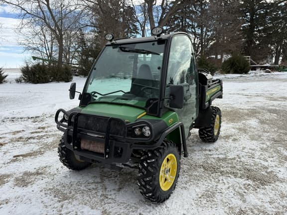 Image of John Deere Gator XUV 825i equipment image 1