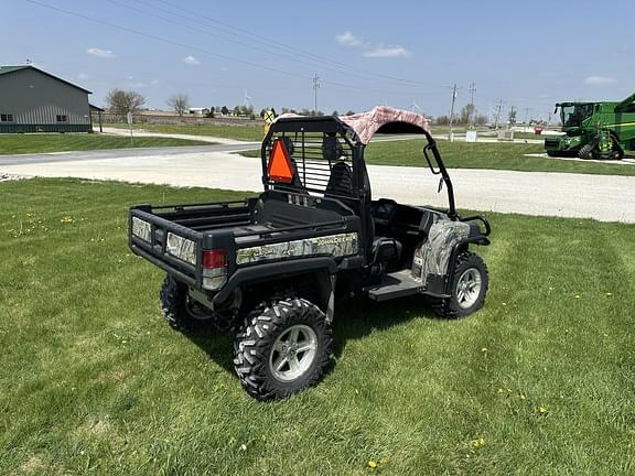 Image of John Deere Gator XUV 825i equipment image 4