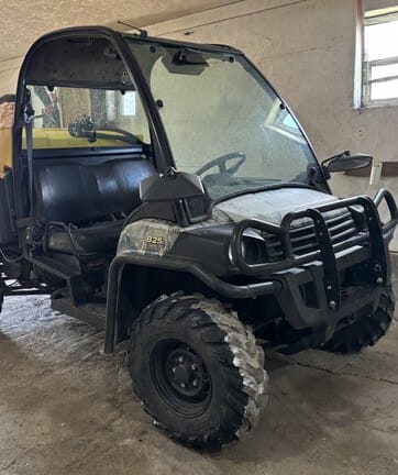 2011 John Deere Gator XUV 825i Equipment Image0