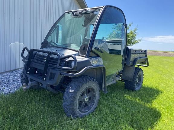 Image of John Deere Gator XUV 825i equipment image 1